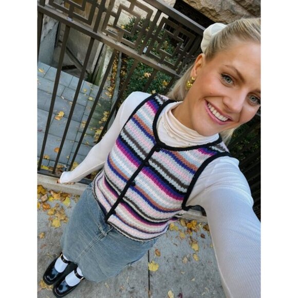 💕LE LIS💕 Gigi Knit Sweater Vest ~ Multi-Color Horizontal Stripe Print XS NWT - Picture 1 of 13